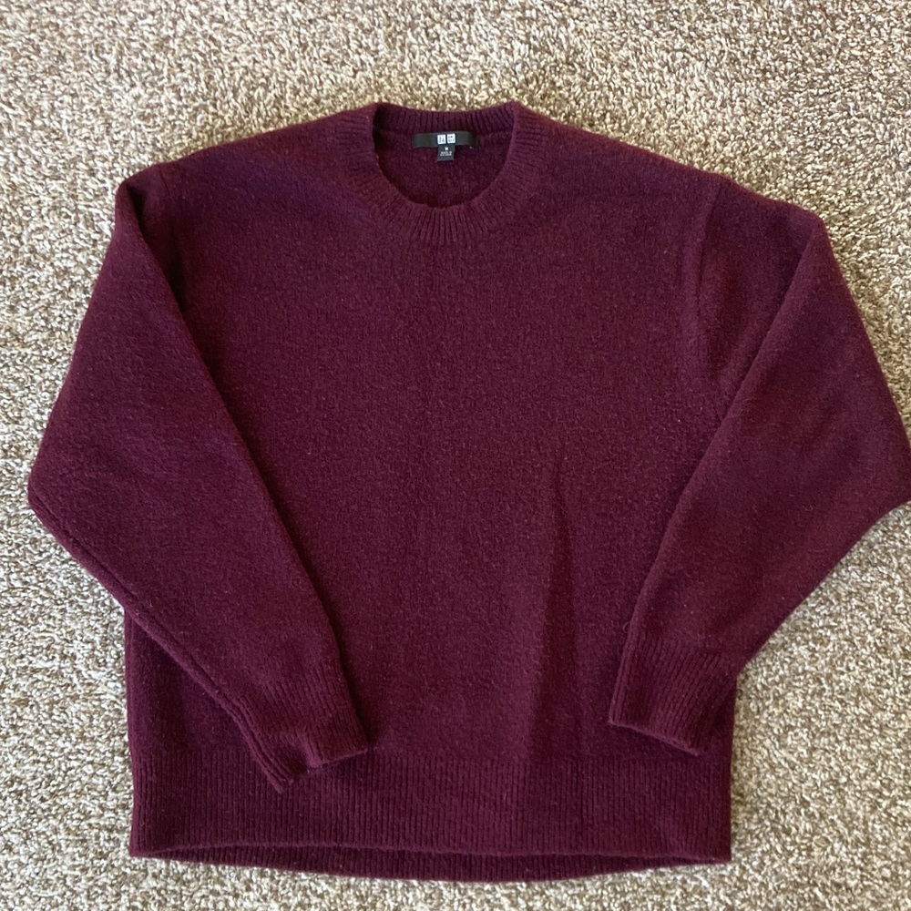 Uniqlo Deep Burgundy Crewneck Sweater